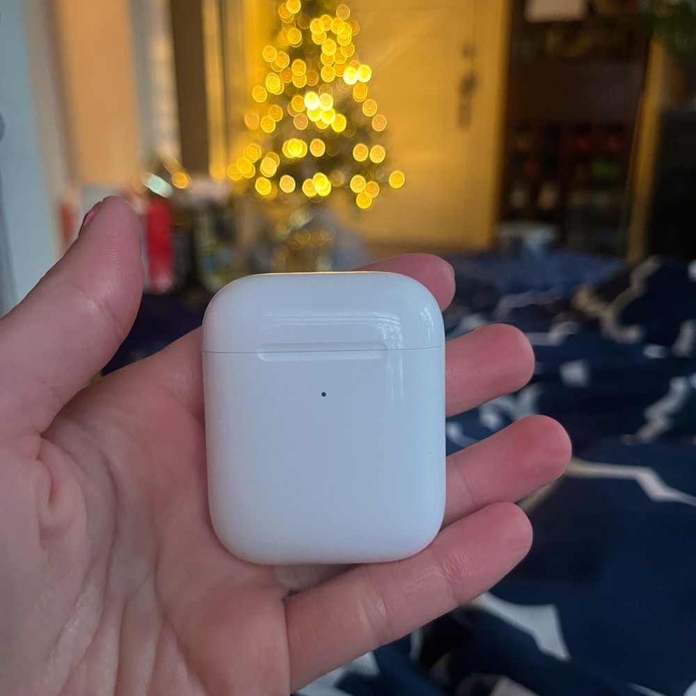 Airpod like new with box and everything